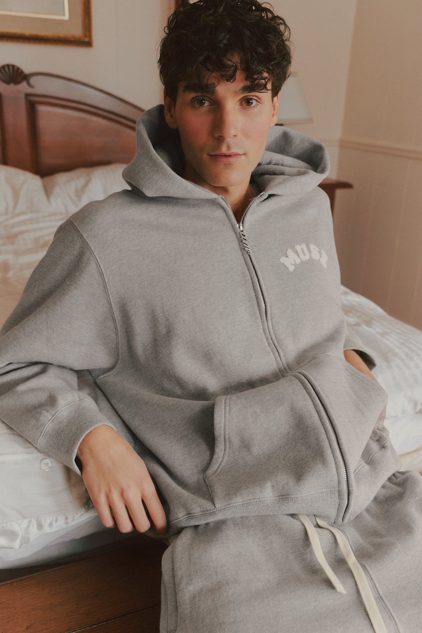 Heavyweight Chenille Zip Up - Dove